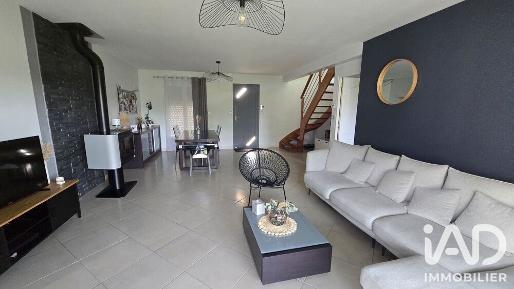 location Maison - 7 pièce(s) - 180 m² Prinquiau (44260)