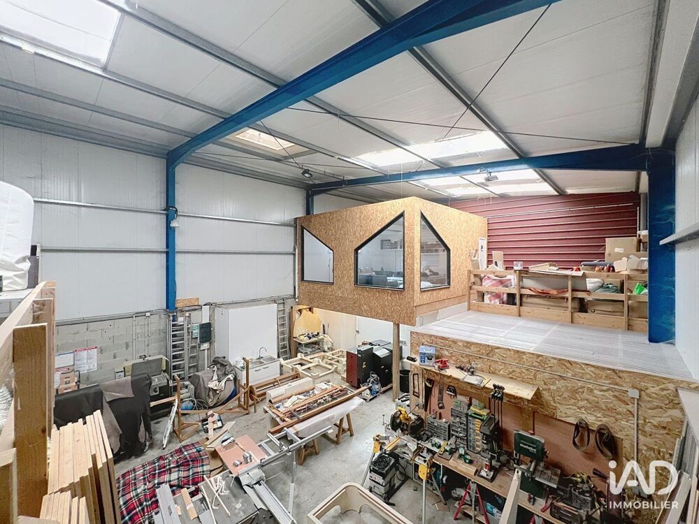   Location Local d'activités 255 m&sup2; 