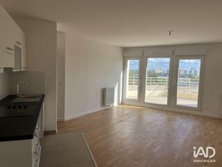  Appartement à louer 4 pièces 80 m²