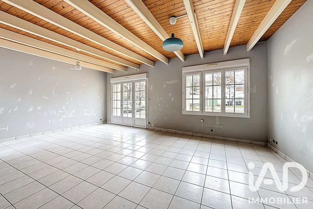 Vente Maison Vente Maison de village 5 pièces Courçon