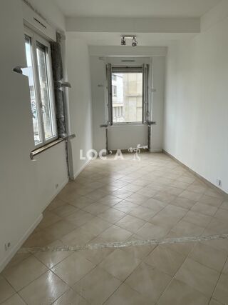  Appartement à louer 1 pièce 25 m²