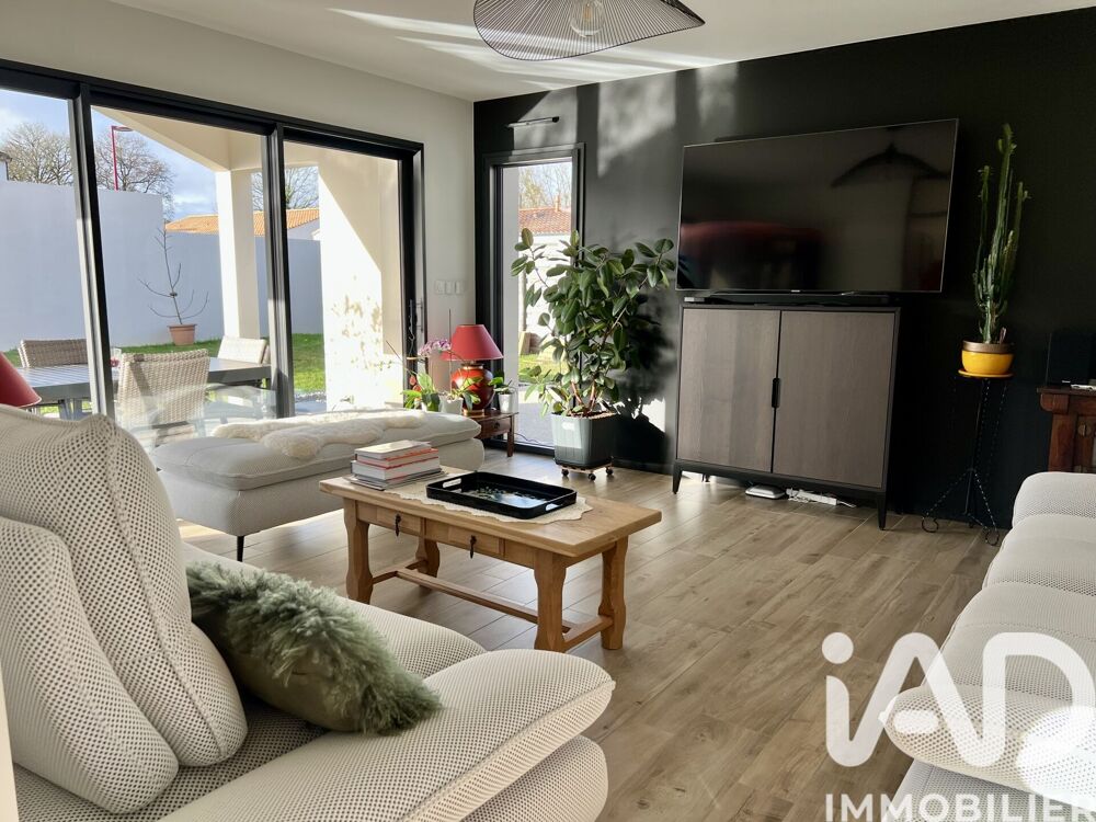 Vente Maison Vente Maison/villa 7 pièces Nieul-le-dolent