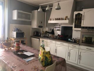  Appartement à louer 4 pièces 90 m²