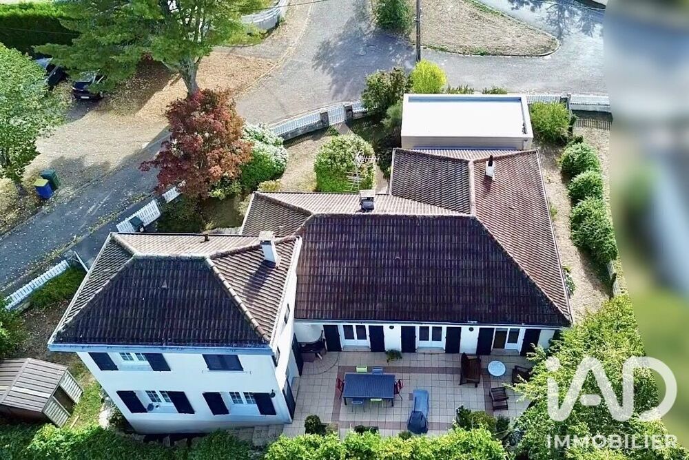 Vente Maison Vente Maison/villa 8 pièces Rilhac-rancon