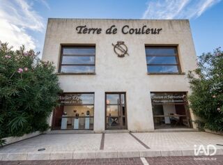  Immeuble à vendre 3 pièces 220 m²