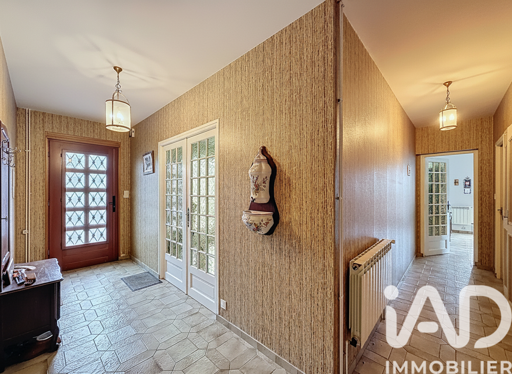 Vente Maison Vente Maison/villa 7 pièces Le malzieu-ville