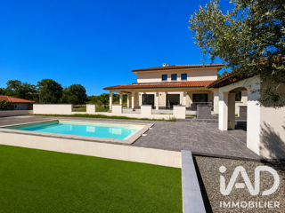  Maison à vendre 10 pièces 244 m²