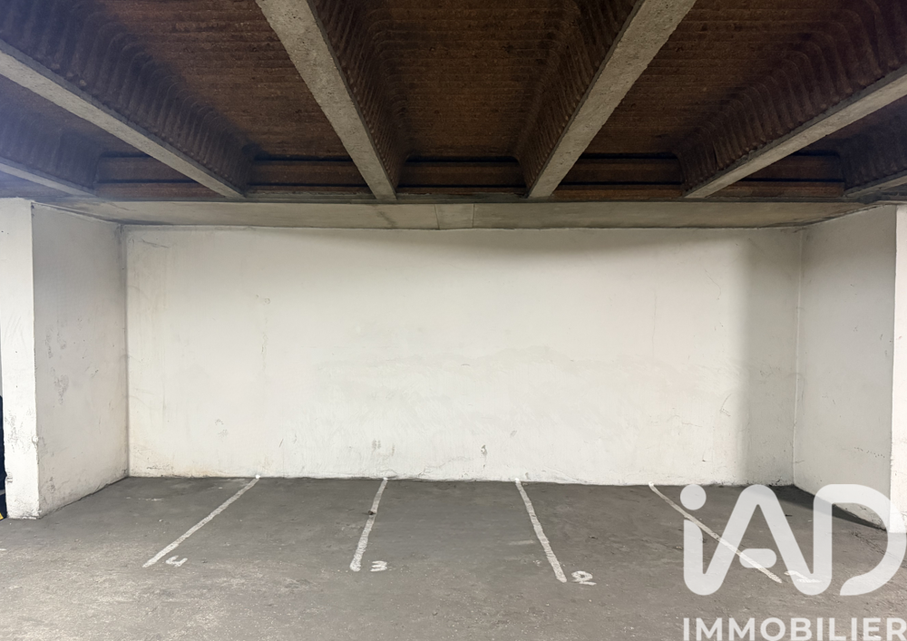 Vente Parking/Garage Vente Parking 12 m&sup2; Paris 18
