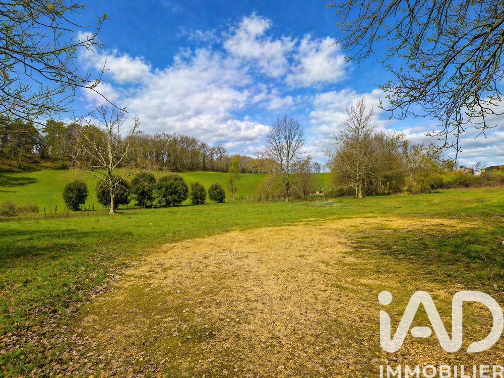 Vente Terrain Vente Terrain à bâtir 4 025 m&sup2; Saint-martial-de-nabirat
