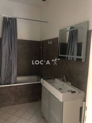  Appartement à louer 2 pièces 42 m²