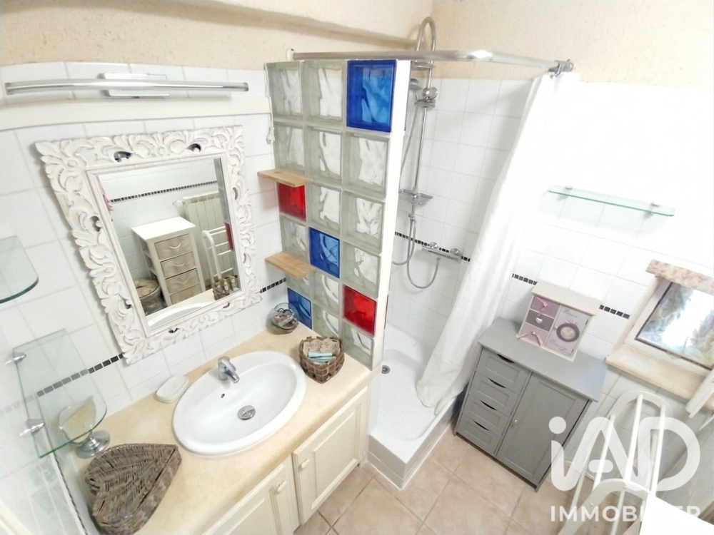 à vendre  Maison Murs (84220)