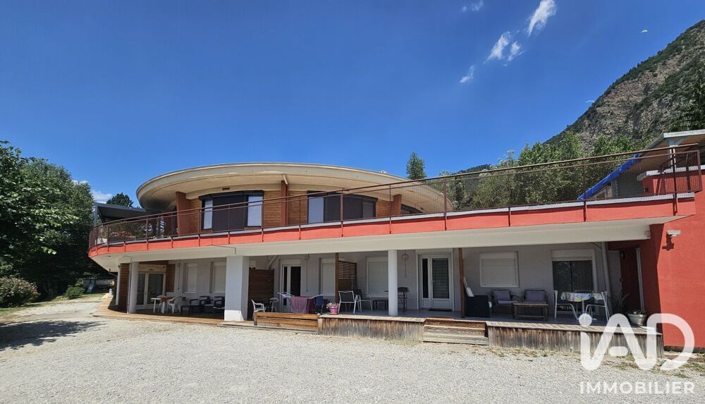 à vendre  Maison La Bâtie-Neuve (05230)