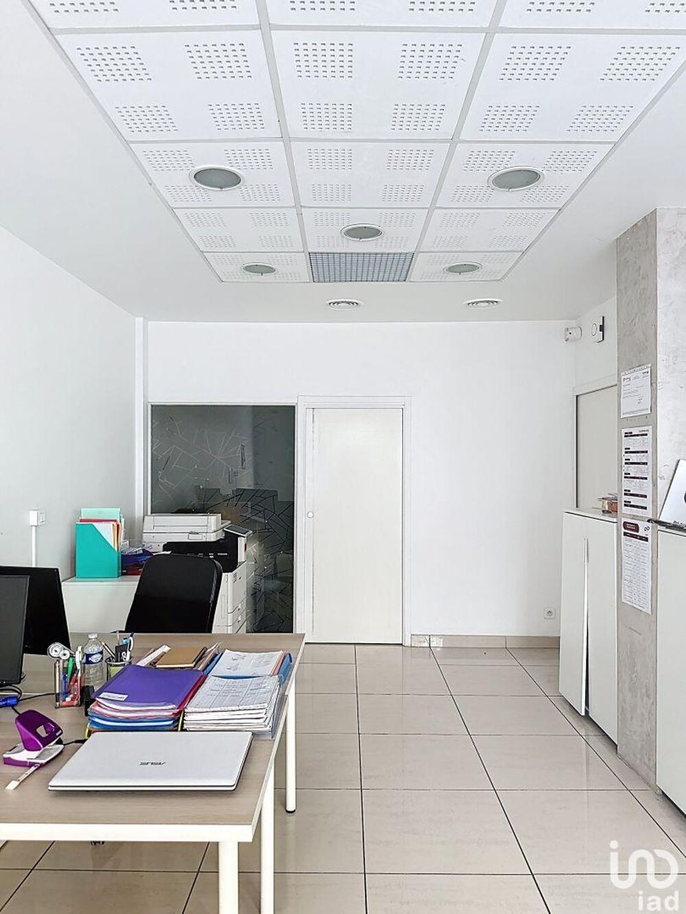   Location - 100 m² 