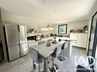  Maison à vendre 6 pièces 195 m²
