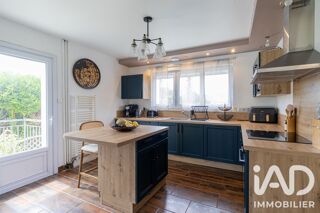  Maison à louer 9 pièces 175 m²