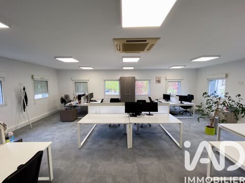 iad France - H&eacute;l&egrave;ne Thibaud vous propose: Locaux de 4... 848000 37540 Saint-cyr-sur-loire