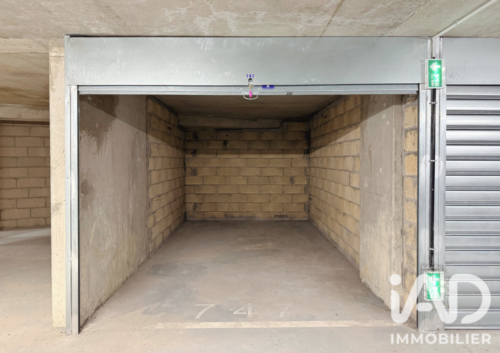 Vente Parking/Garage Vente Garage 13 m&sup2; Paris 19
