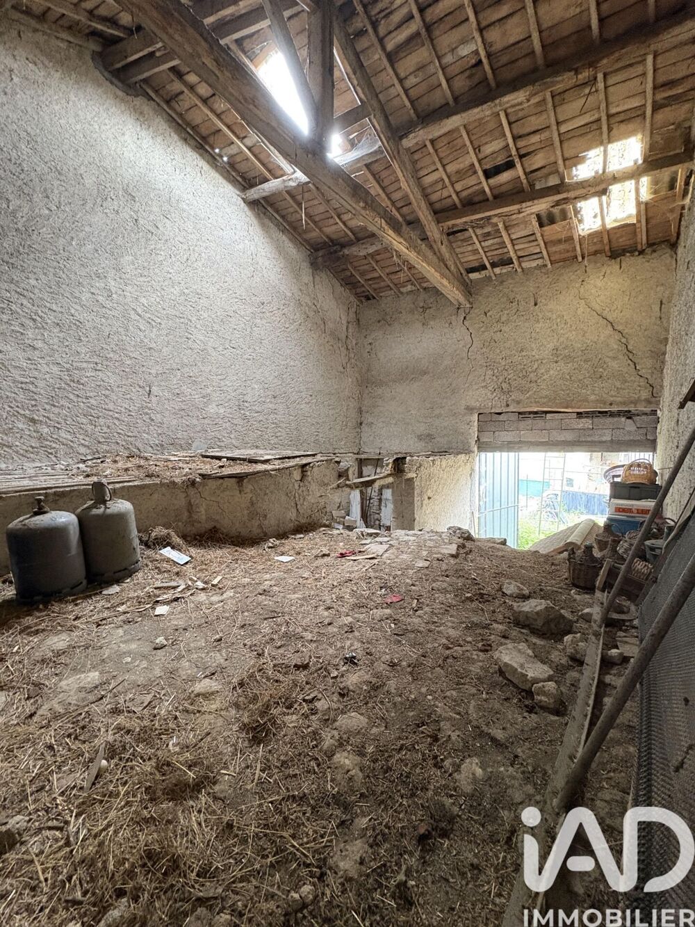 Vente Maison Vente Grange 1 pièce Combronde