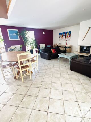  Maison à vendre 6 pièces 240 m²