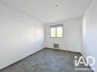  Appartement à louer 3 pièces 77 m²