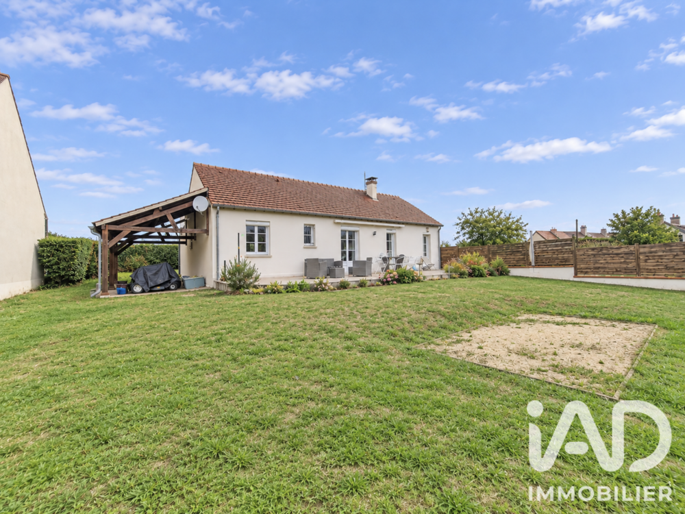 Vente Maison Vente Maison/villa 6 pièces Lion-en-sullias