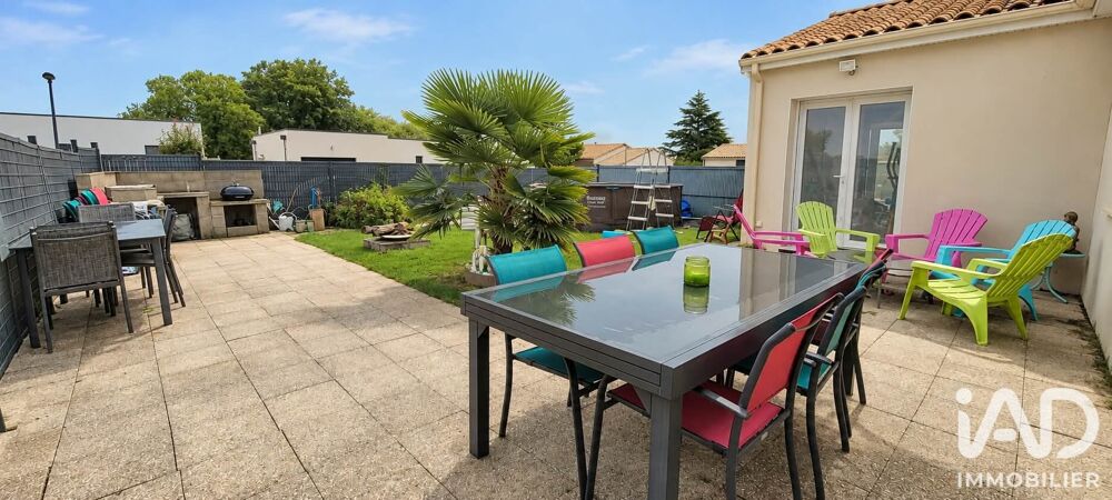 Vente Maison Vente Maison traditionnelle 5 pièces Iteuil