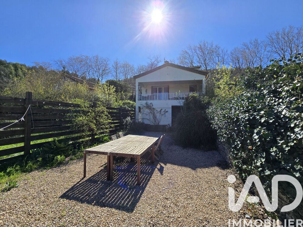 Maison 4 pièces 73 m² · à Villeneuve-les-Corbières · 73 m² · 95 000 €