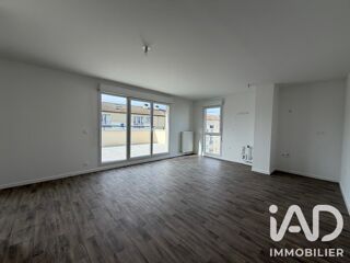  Appartement à louer 3 pièces 79 m²