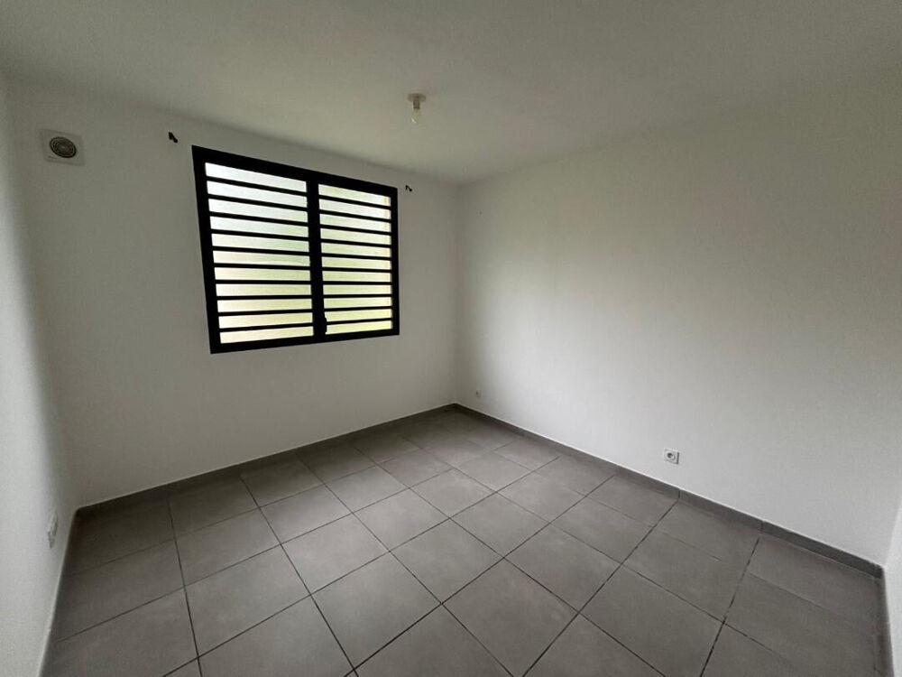 Appartement T3 Superficie 70 m2 avec 14m2 de terrasse et Jar