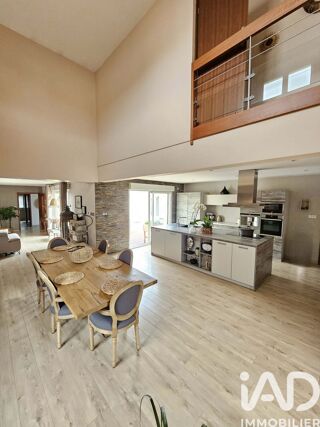  Maison � vendre 8 pi�ces 215 m�