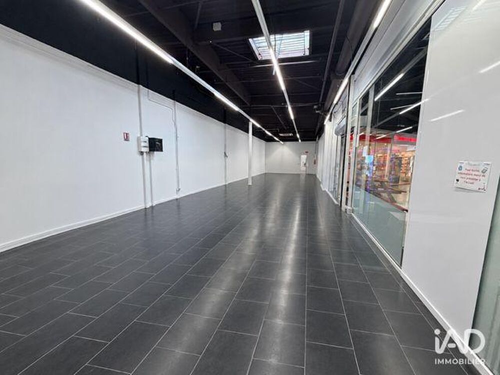   Location Boutique/Local commercial 158 m&sup2; 