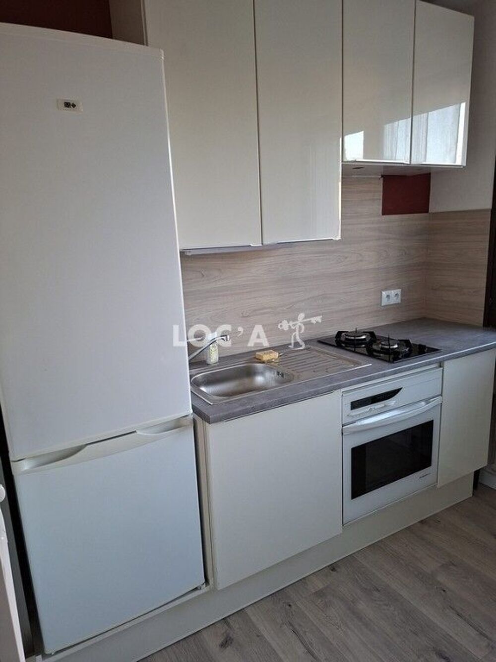 660€ CC / Mois A SAISIR!! PROX GARE f2 meublé au 2éme et....