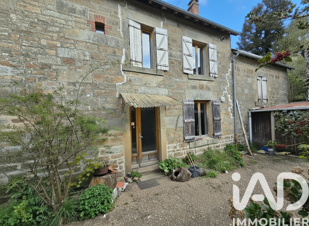 Maison 7 pièces 97 m² · à Royère-de-Vassivière · 97 m² · 96 000 €