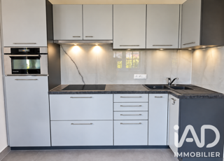  Appartement à louer 4 pièces 133 m²