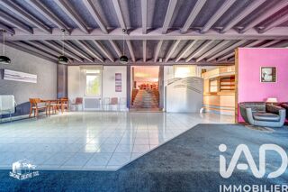  Immeuble à vendre 674 m²