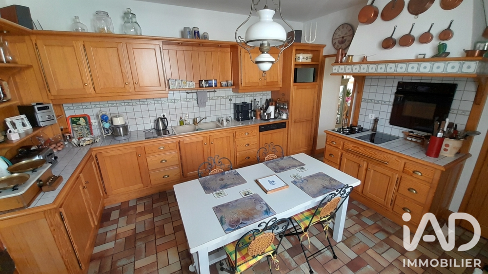 vente Maison - 8 pièce(s) - 206 m² Jallais (49510)