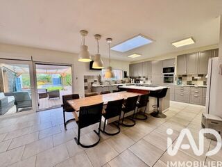  Maison à vendre 8 pièces 251 m²