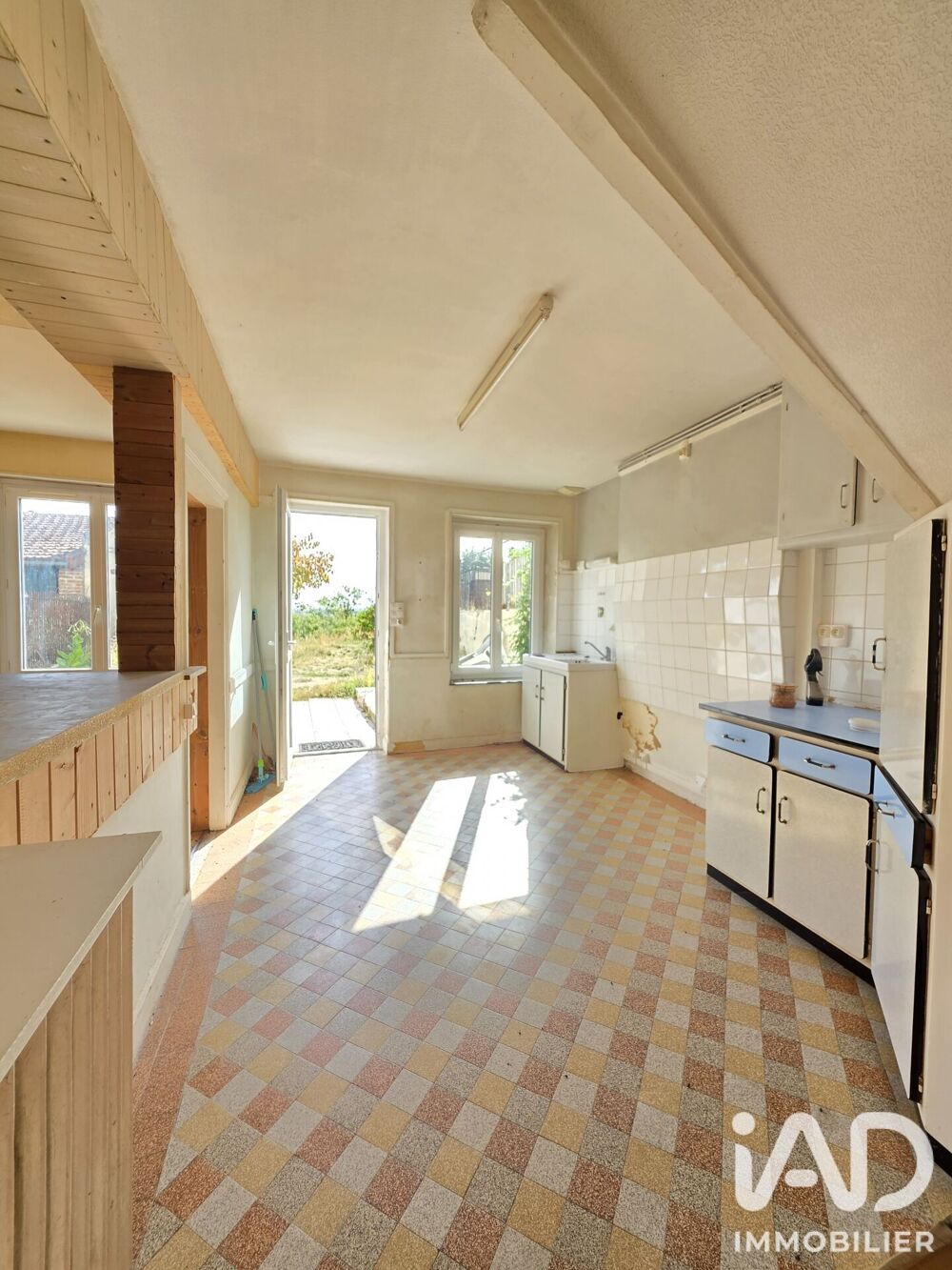Vente Maison Vente Maison de village 5 pièces Châtel-de-neuvre