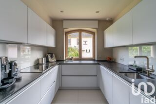  Maison à vendre 11 pièces 288 m²