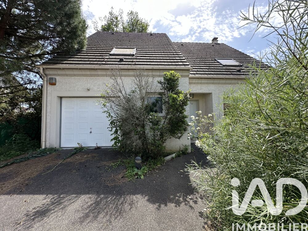 Maison 6 pièces 127 m² · à Sainte-Geneviève-des-Bois · 127 m² · 445 000 €