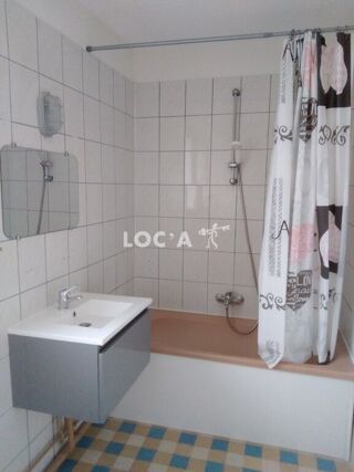  Appartement à louer 2 pièces 46 m²
