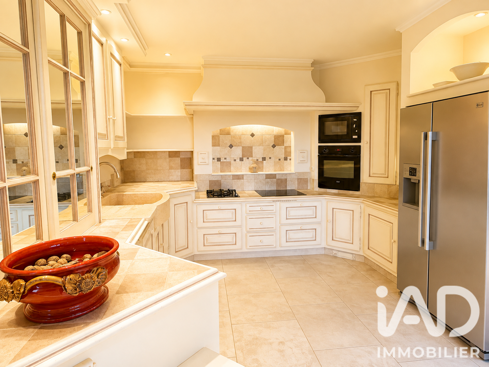 Vente Maison Vente Maison d'architecte 6 pièces Bourgoin-jallieu
