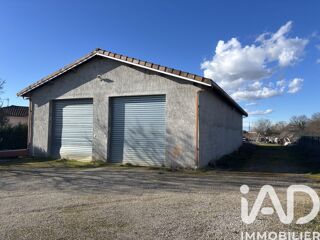  Parking / Garage à vendre 210 m²