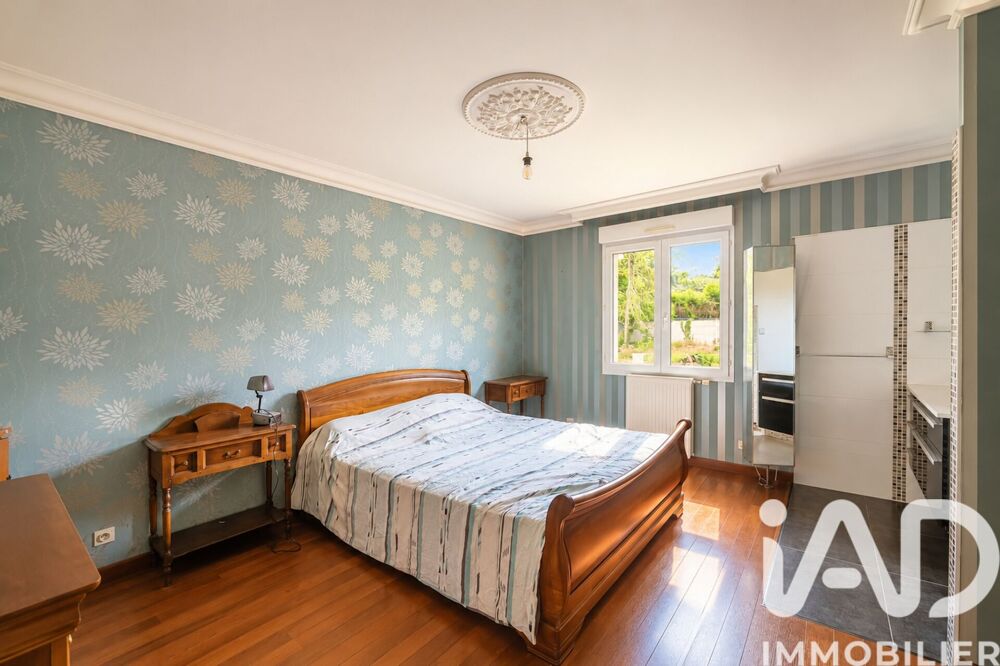 à vendre  Maison Yvré-l'Évêque (72530)