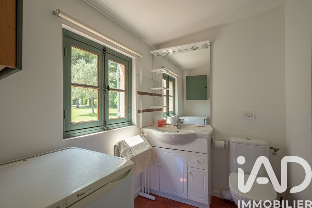 � vendre  Maison �guilles (13510)