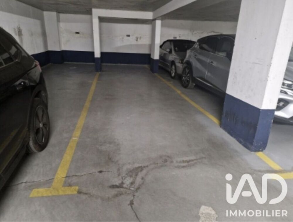 Vente Parking/Garage Vente Parking 24 m&sup2; Clamart