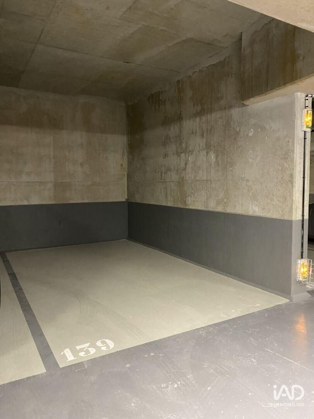 location Parking / Garage - 14 m² Asnières-sur-Seine (92600)