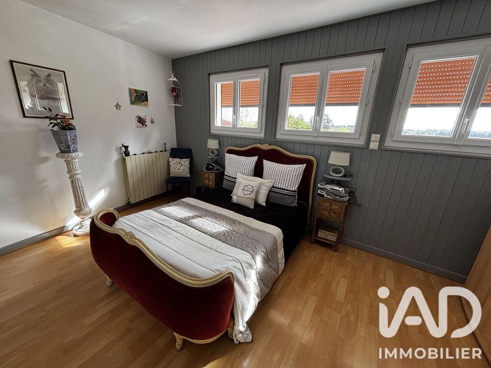 Vente Maison Vente Maison de village 5 pièces Villerest