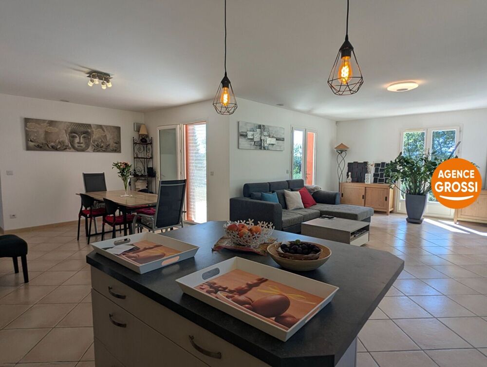 Vente Maison VILLECROZE, villa avec piscine, vue campagne sur terrain 7715m² Villecroze