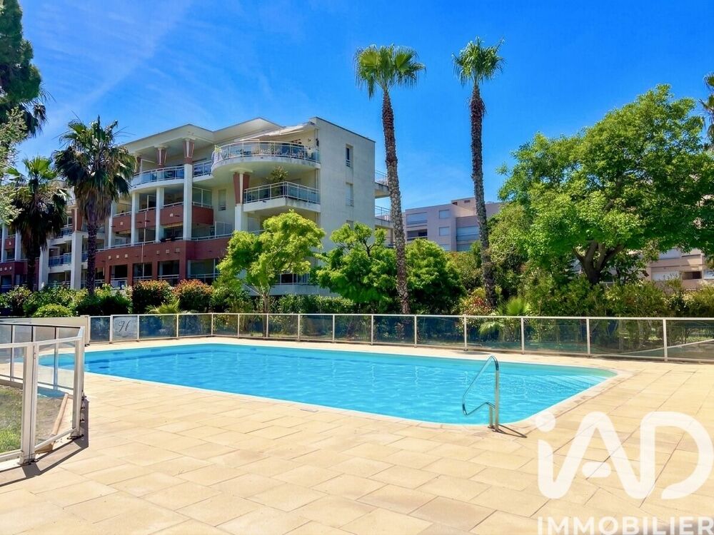 à vendre  Appartement Hyères (83400)